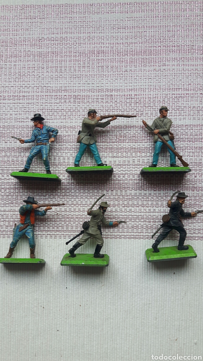 Figuras de goma y PVC: Lote 6 Britains - Foto 1