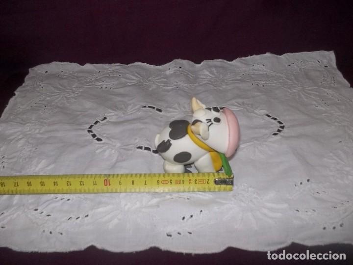 Figuras de goma y PVC: MU&Ntilde;ECO VACA GOMA-PVC - Foto 5