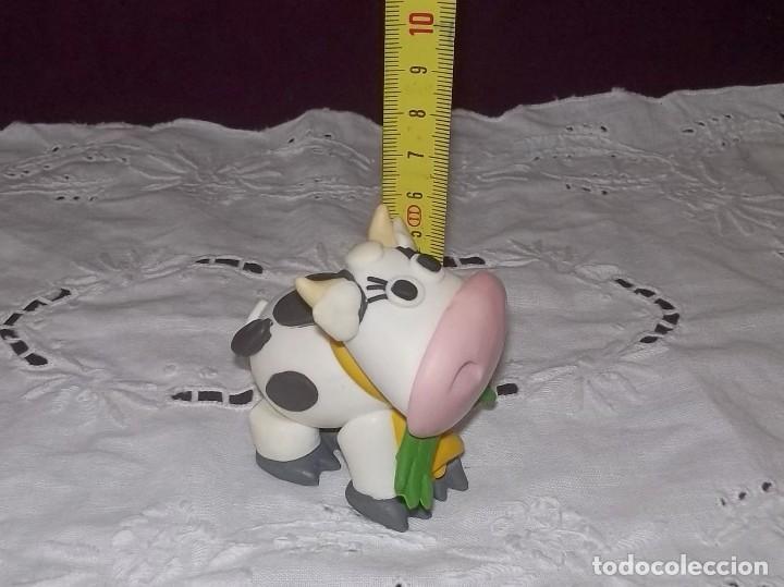 Figuras de goma y PVC: MU&Ntilde;ECO VACA GOMA-PVC - Foto 6