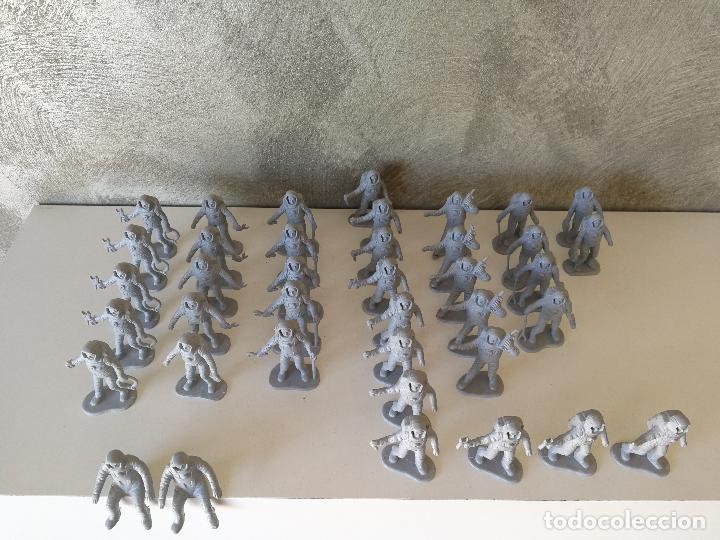 Figuras de goma y PVC: LOTE ASTRONAUTAS PVC - Foto 2
