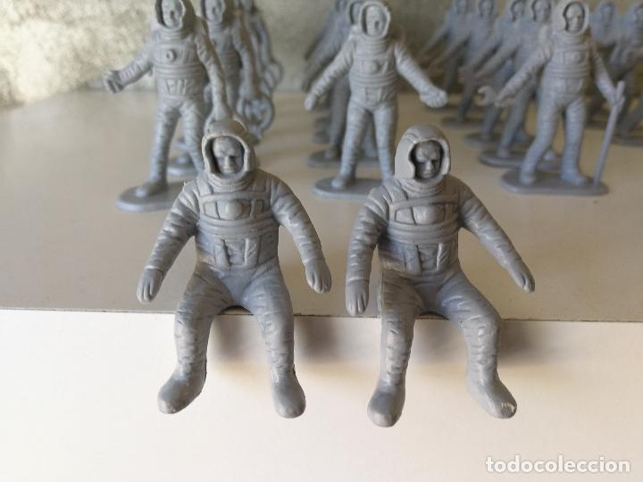 Figuras de goma y PVC: LOTE ASTRONAUTAS PVC - Foto 3