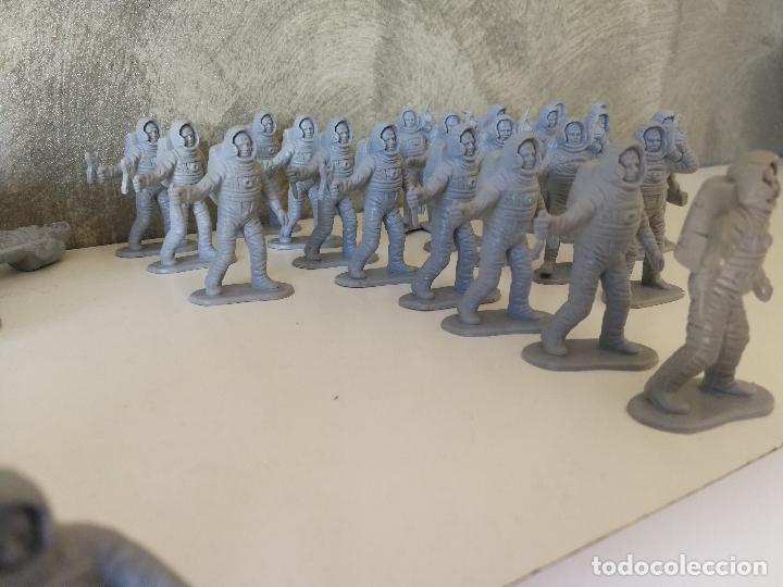 Figuras de goma y PVC: LOTE ASTRONAUTAS PVC - Foto 13