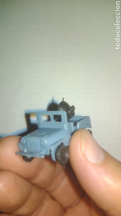 Figuras de goma y PVC: MONTAPLEX. Jeep - Foto 1