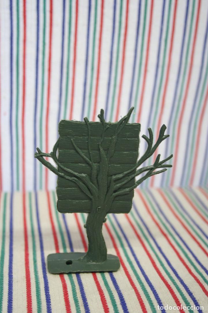 Figuras de goma y PVC: ARBOLES LETREROS COMANSI - Foto 7