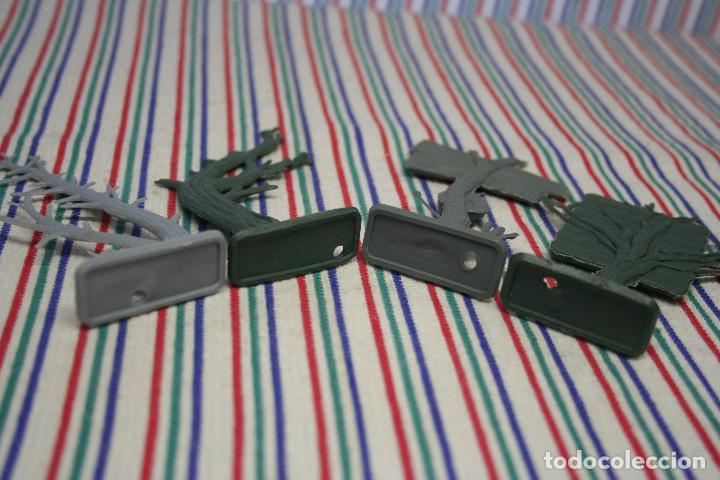Figuras de goma y PVC: ARBOLES LETREROS COMANSI - Foto 9