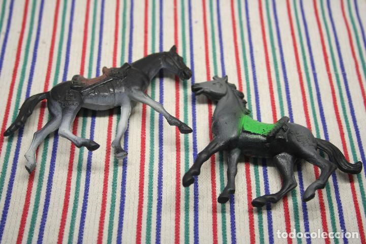 Figuras de goma y PVC: 2 CABALLOS COMANSI - Foto 1