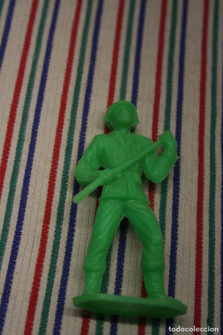 Figuras de goma y PVC: 2 SOLDADOS ESPA&Ntilde;OLES COMANSI - Foto 5