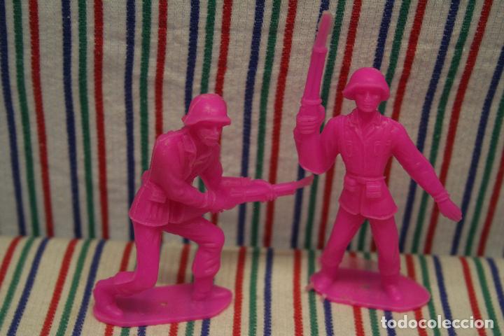 Figuras de goma y PVC: 2 SOLDADOS ESPA&Ntilde;OLES COMANSI - Foto 4