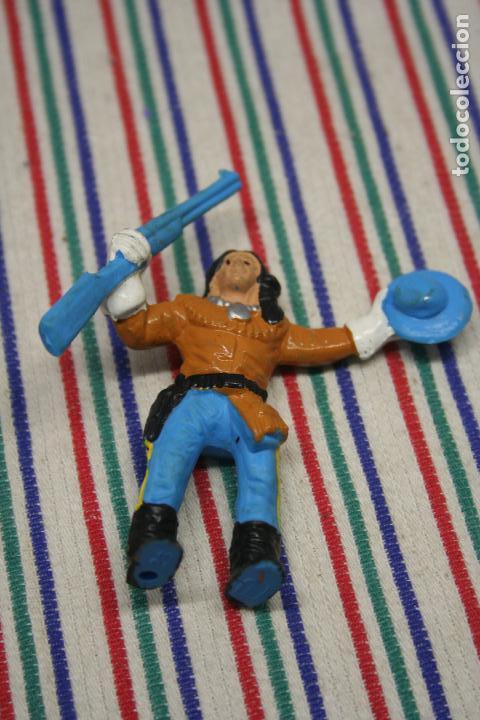 Figuras de goma y PVC: INDIO EXPLORADOR COMANSI - Foto 2