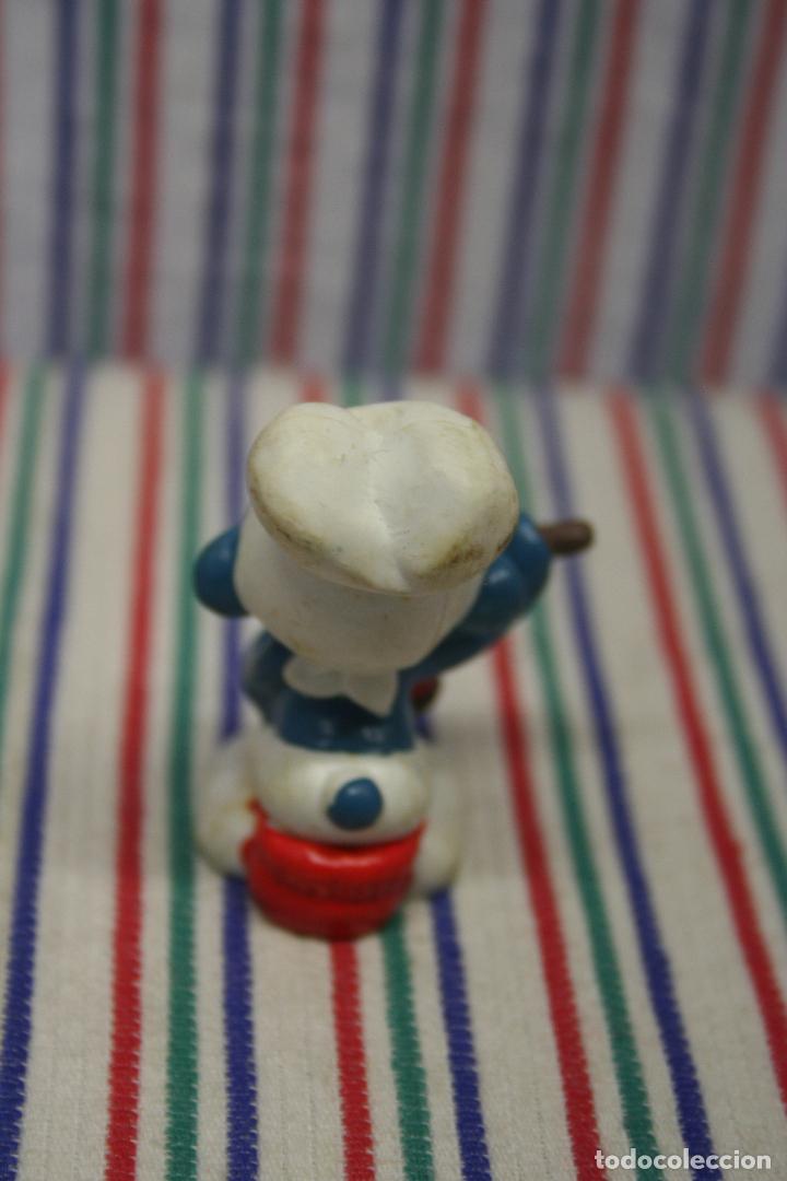 Figuras de goma y PVC: PITUFO GOLOSO DE SCHLEICH - Foto 3