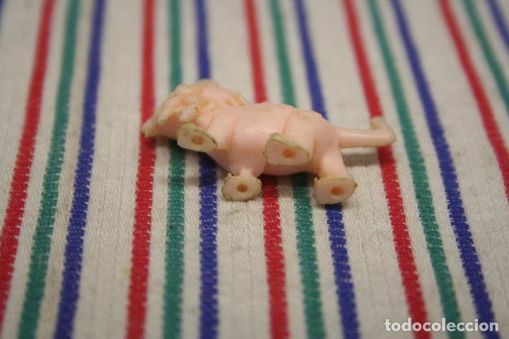 Figuras de goma y PVC: FIGURA DIENTES SABLE ROSA DUNKIN - Foto 6
