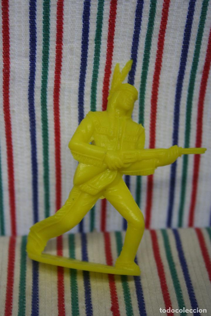 Figuras de goma y PVC: INDIO CON RIFLE COMANSI - Foto 1