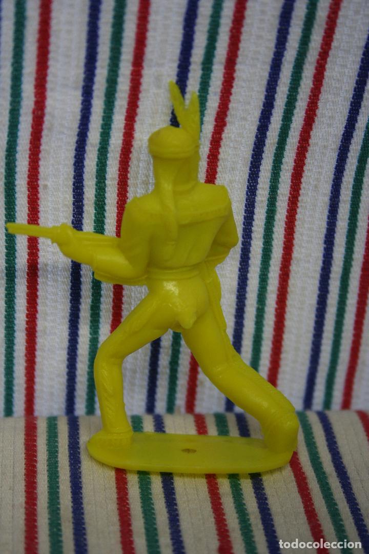 Figuras de goma y PVC: INDIO CON RIFLE COMANSI - Foto 3