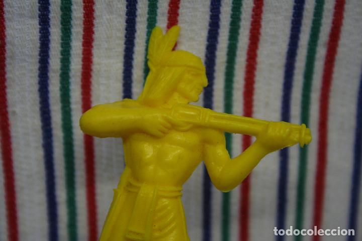 Figuras de goma y PVC: INDIO CON RIFLE COMANSI - Foto 4