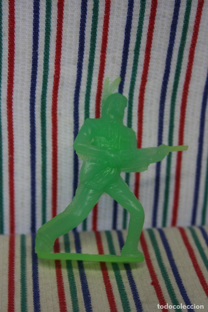 Figuras de goma y PVC: INDIO CON RIFLE COMANSI - Foto 1