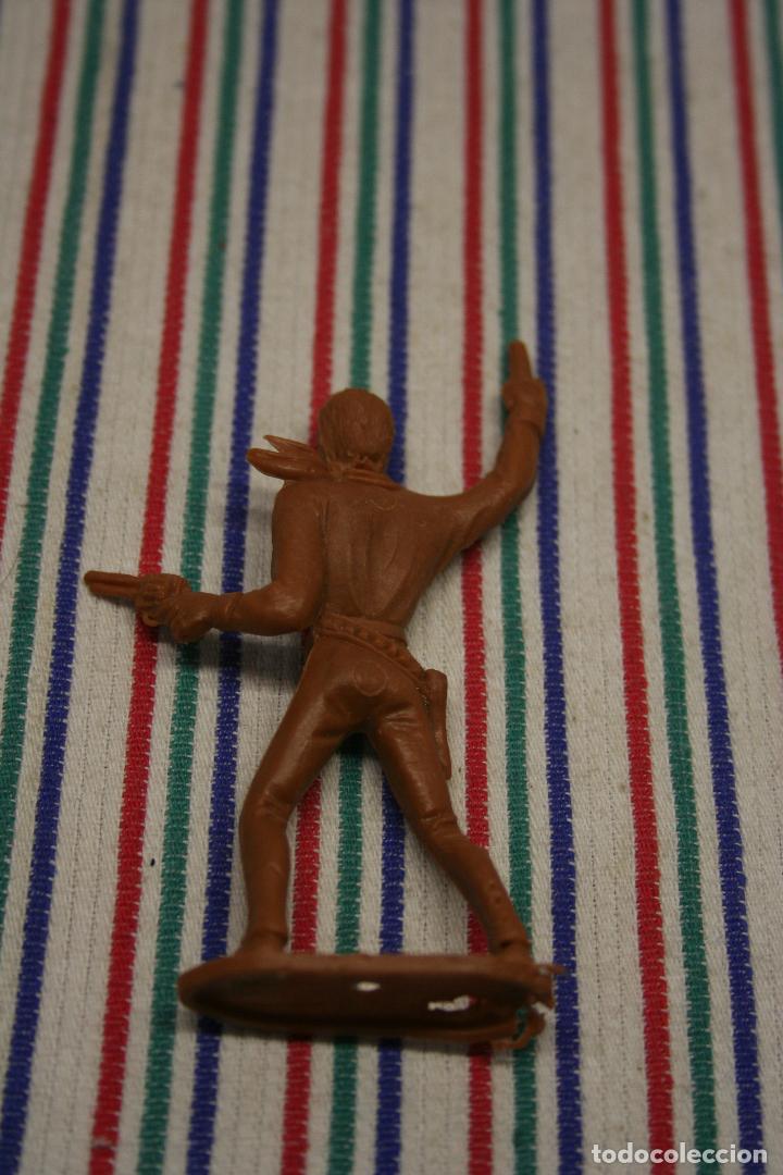 Figuras de goma y PVC: VAQUERO CON REVOLVER COMANSI - Foto 3