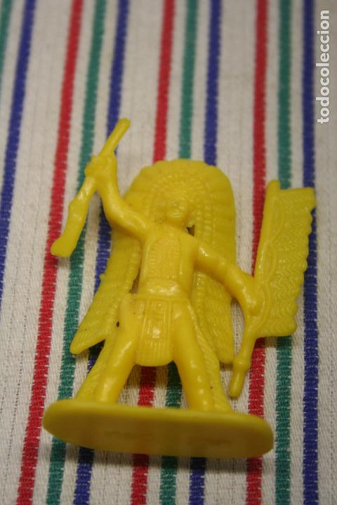 Figuras de goma y PVC: 6 INDIOS MADE IN CHINA - Foto 7