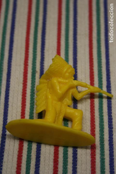 Figuras de goma y PVC: 6 INDIOS MADE IN CHINA - Foto 8