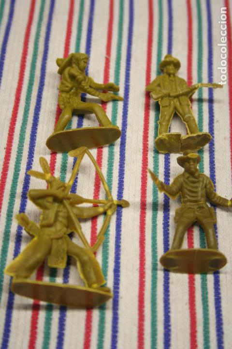 Figuras de goma y PVC: LOTE FIGURAS 1 INDIO 3 VAQUEROS - Foto 2