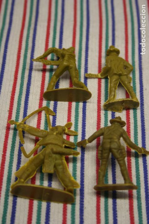 Figuras de goma y PVC: LOTE FIGURAS 1 INDIO 3 VAQUEROS - Foto 3