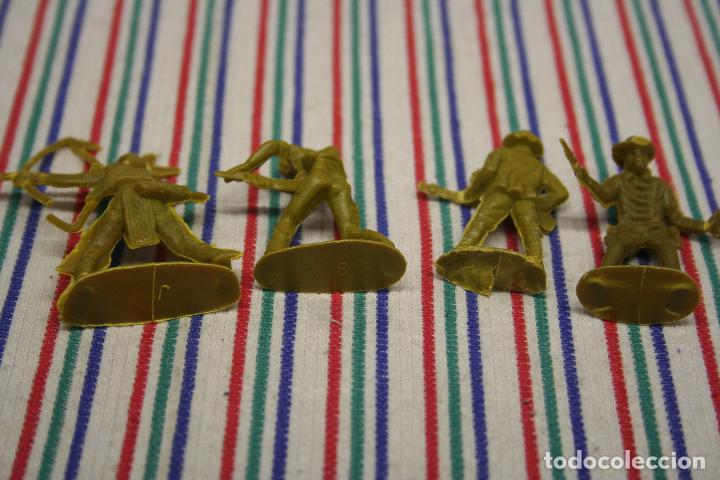 Figuras de goma y PVC: LOTE FIGURAS 1 INDIO 3 VAQUEROS - Foto 4