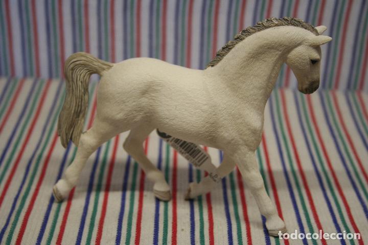 Figuras de goma y PVC: CABALLO HOLSTEINER DE SCHLEICH - Foto 3