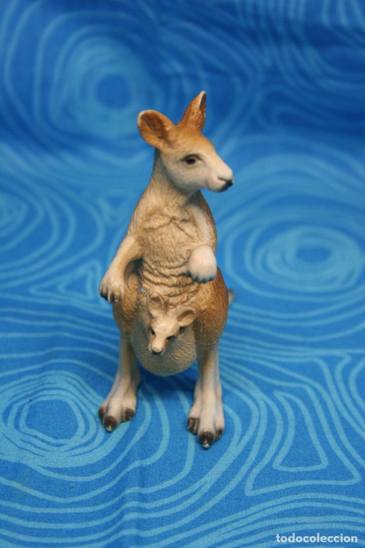 Figuras de goma y PVC: CANGURO CON CRIA DE SCHLEICH - Foto 2