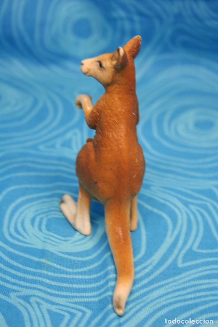 Figuras de goma y PVC: CANGURO CON CRIA DE SCHLEICH - Foto 3
