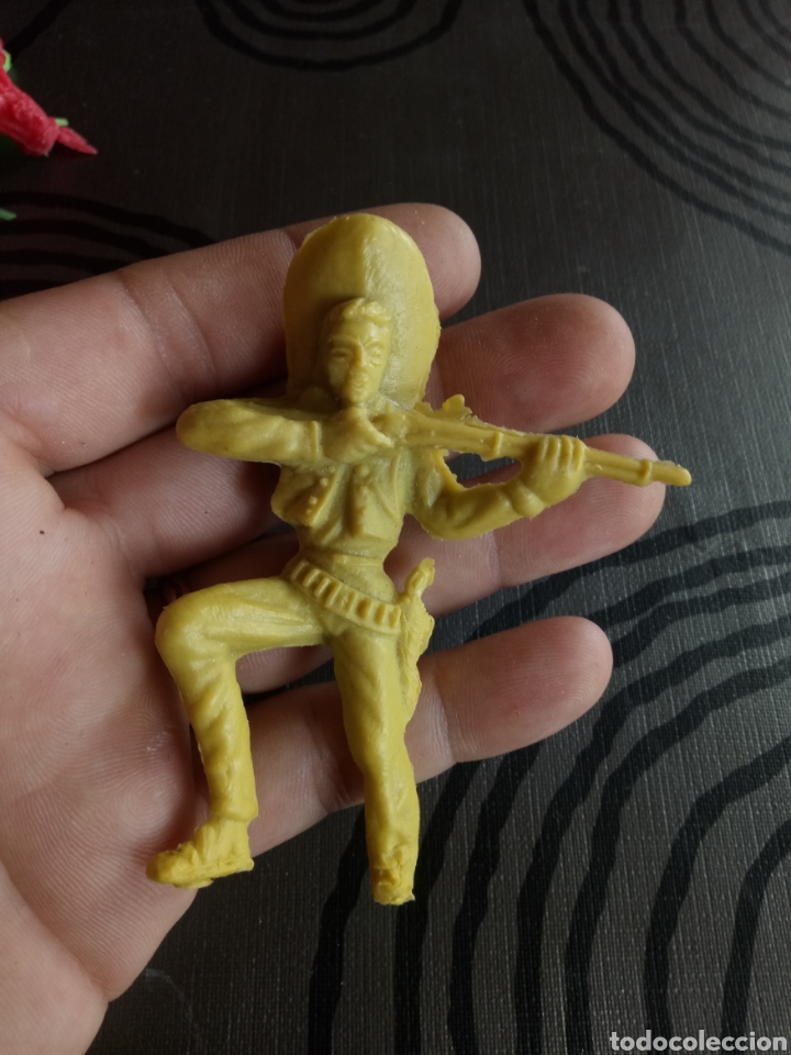 Figuras de goma y PVC: LOTE OESTE VAQUEROS INDIOS Y CABALLOS,MAYOR&Iacute;A COMANSI - Foto 3