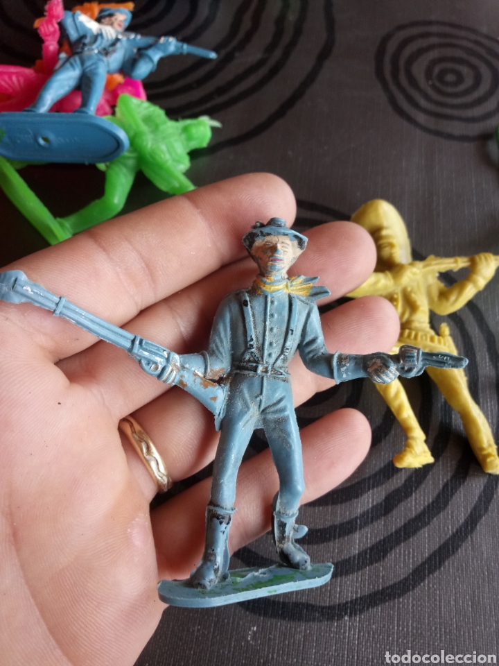 Figuras de goma y PVC: LOTE OESTE VAQUEROS INDIOS Y CABALLOS,MAYOR&Iacute;A COMANSI - Foto 7