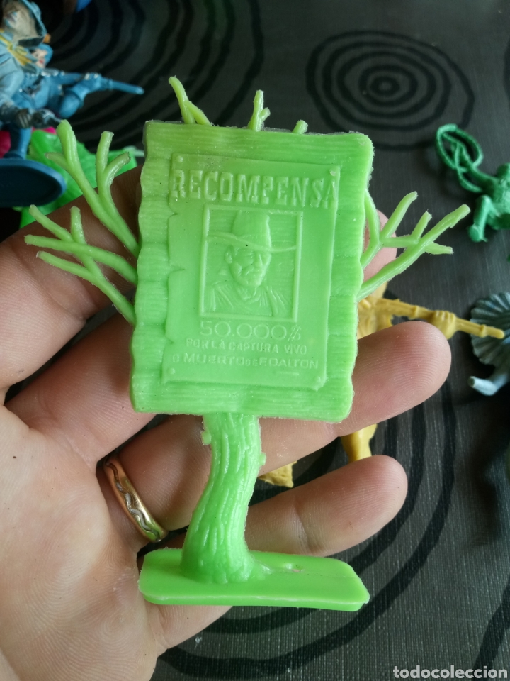 Figuras de goma y PVC: LOTE OESTE VAQUEROS INDIOS Y CABALLOS,MAYOR&Iacute;A COMANSI - Foto 19