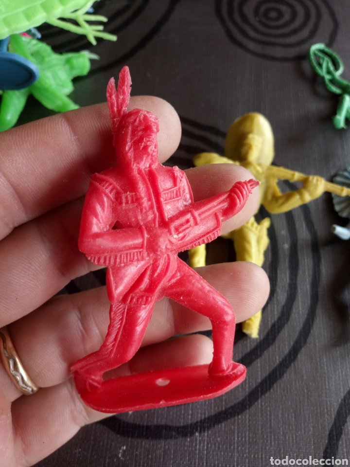 Figuras de goma y PVC: LOTE OESTE VAQUEROS INDIOS Y CABALLOS,MAYOR&Iacute;A COMANSI - Foto 9