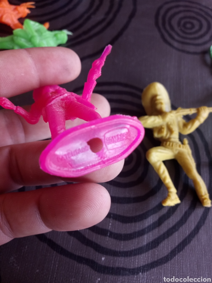 Figuras de goma y PVC: LOTE OESTE VAQUEROS INDIOS Y CABALLOS,MAYOR&Iacute;A COMANSI - Foto 17