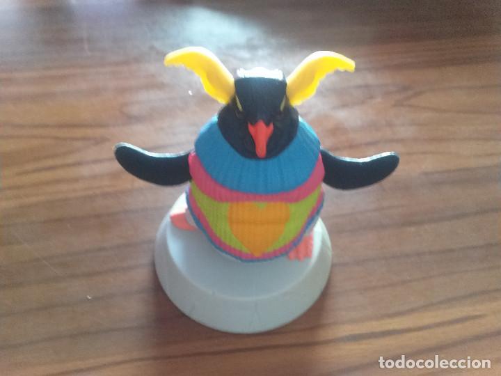 Figuras de Borracha e PVC: JUGUETE BURGER KING. AGUILA QUE SE LE MUEVE LAS ALAS CON MECANISMO POSTERIOR. BUEN ESTADO