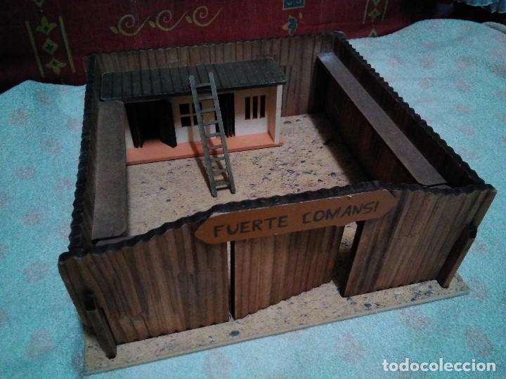 Figuras de goma y PVC: FUERTE DE COMANSI EN MADERA - Foto 1