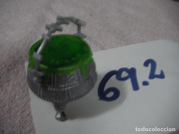 Figuras de goma y PVC: CACEROLA DE CONJUROS - Foto 1