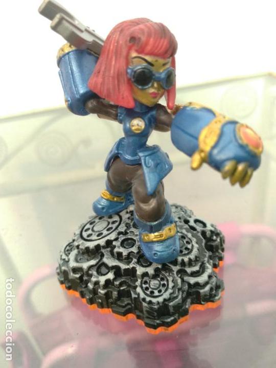 Figuras de goma y PVC: FIGURA SKYLANDER - Foto 1