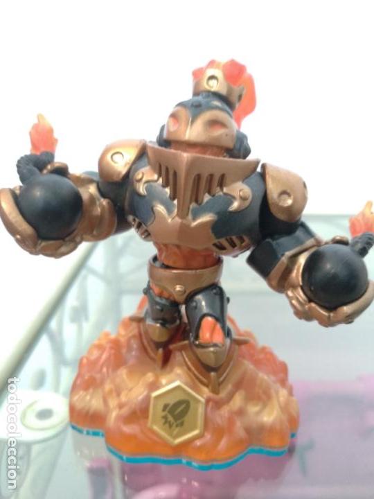Figuras de goma y PVC: FIGURA SKYLANDER - Foto 1
