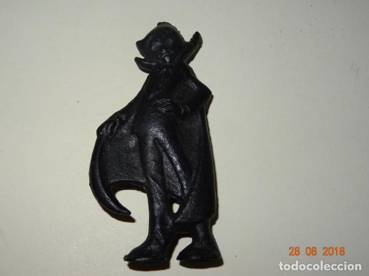 Figuras de goma y PVC: Antigua Figura de Ni&ntilde;o DR&Aacute;CULA Premium de Gran Tama&ntilde;o 6,50 cm. de Altura