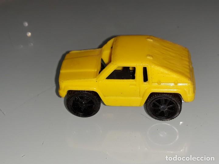 Figuras de Goma Kinder: KINDER SORPRESA : ANTIGUO COCHE PLASTICO K95N82 A&Ntilde;OS 80 / 90