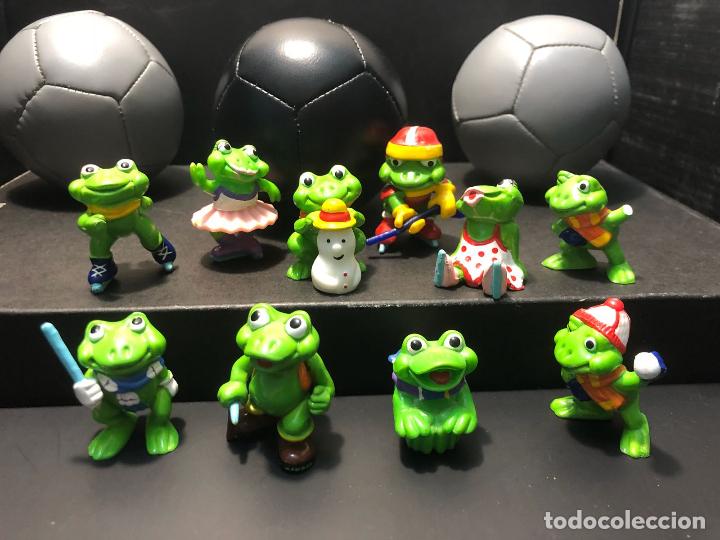 Figuras de goma Kinder: LOTE 10 RANAS KINDER - Foto 1