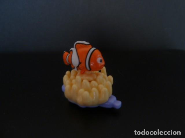 Figuras de goma Kinder: Buscando a Dory. Nemo. Kinder sorpresa - Foto 2