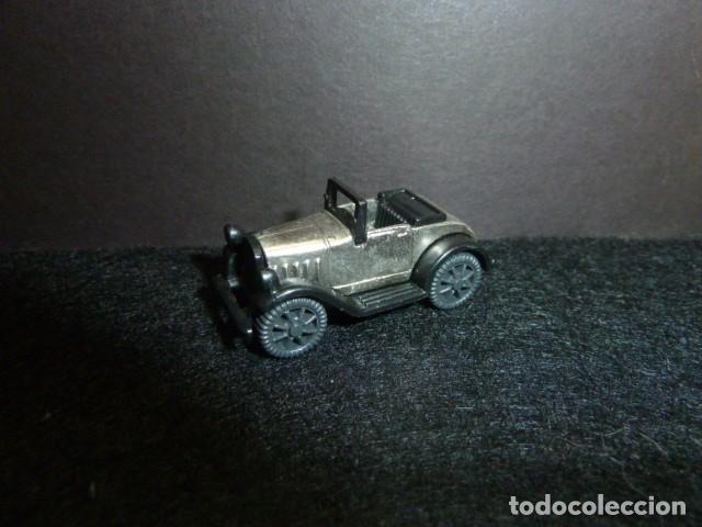 Figuras de goma Kinder: Coche de &eacute;poca. Kinder Sorpresa - Foto 1