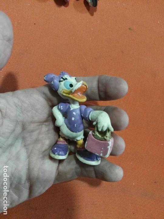 Figuras de goma y PVC: Figura pvc daisy - Foto 1
