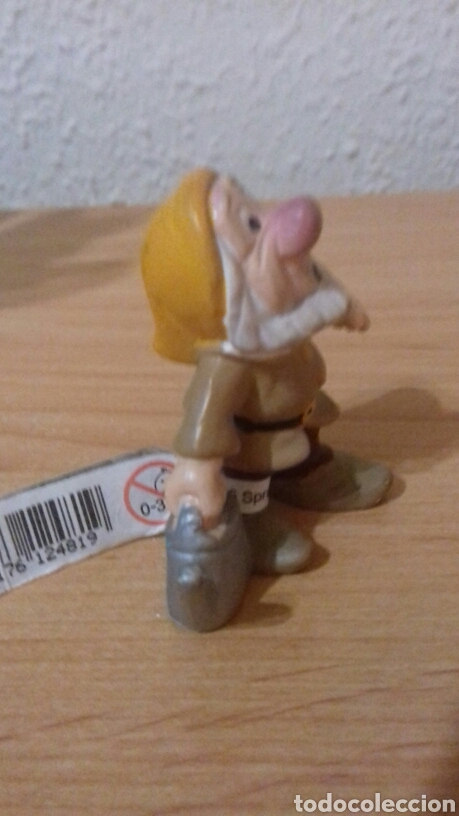 Figuras de goma y PVC: Enanito de Blancanieves - Foto 2