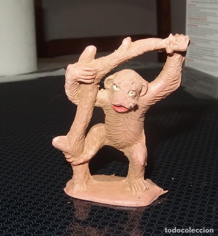 Figuras de goma y PVC: MONO COMANSI,A&Ntilde;OS 60 - Foto 1