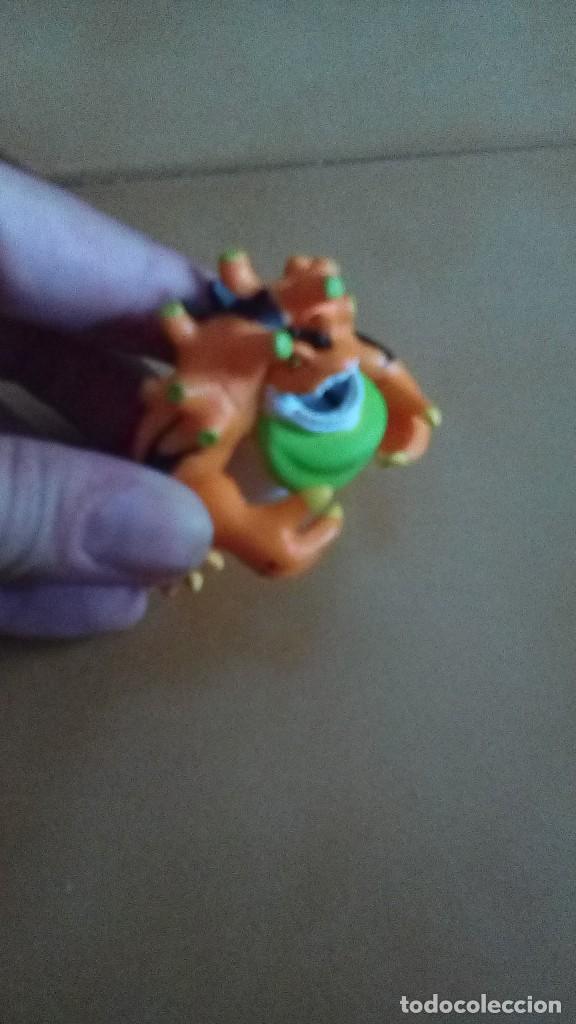 Figuras de goma y PVC: mu&ntilde;eco invizimals de 2014 TOXITOAD - Foto 1