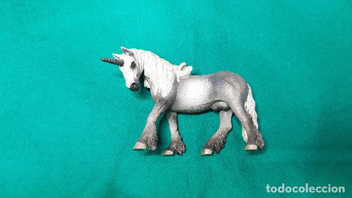 Figuras de goma y PVC: UNICORNIO SCHLEICH (2007) - Foto 9