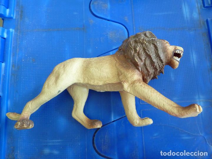 Figuras de goma y PVC: LEON IMPERIAL 1985 - Foto 3