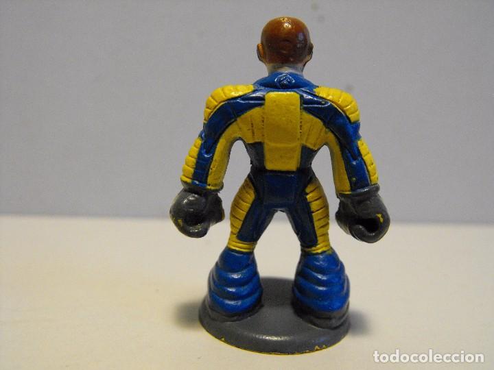 Figuras de goma y PVC: Figura de MARVEL. KINDER. TM 2008. - Foto 3
